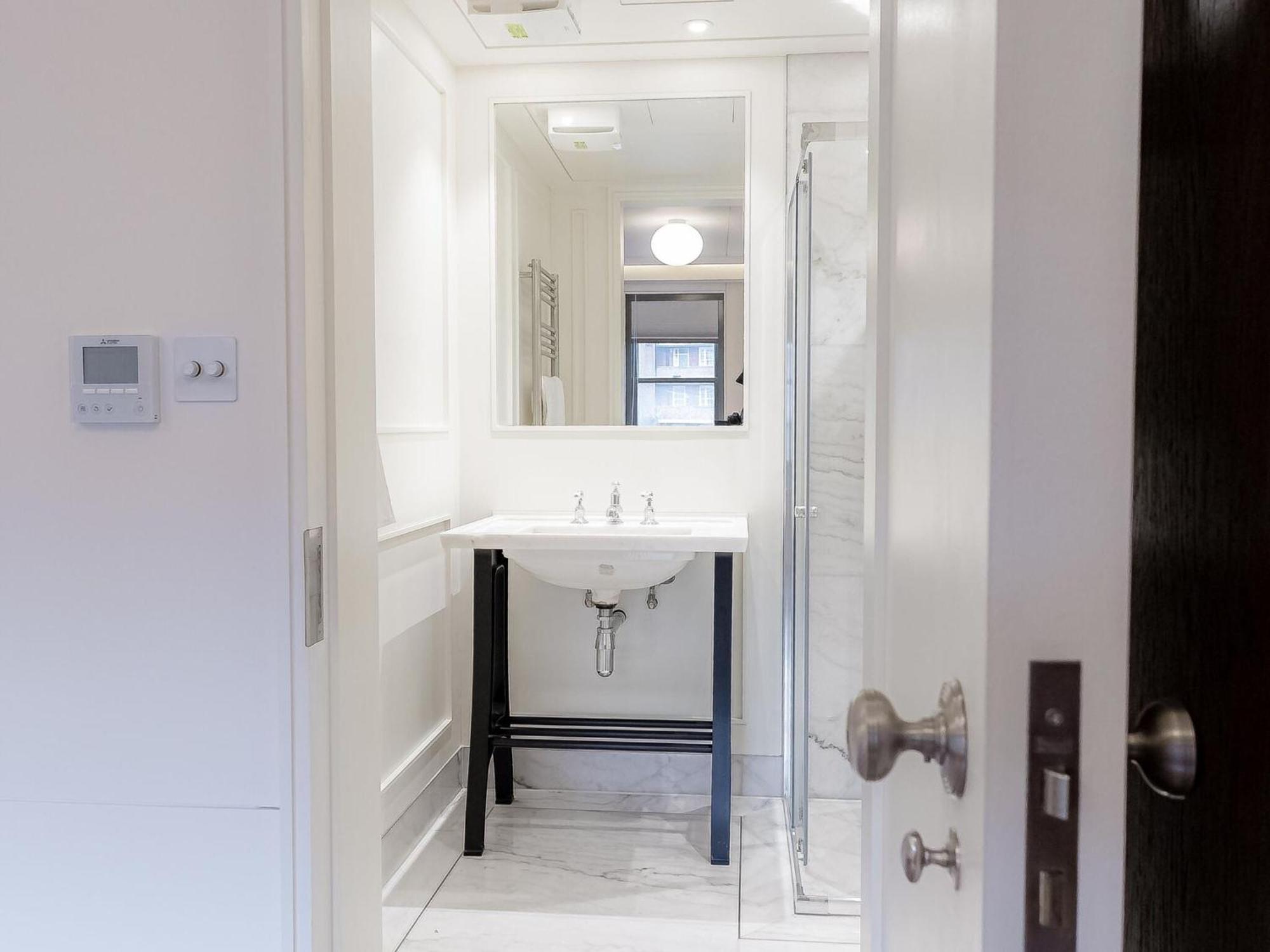 Modern Deluxe Five Bedroom House Near Chalk Farm Station By Belvilla London Kültér fotó