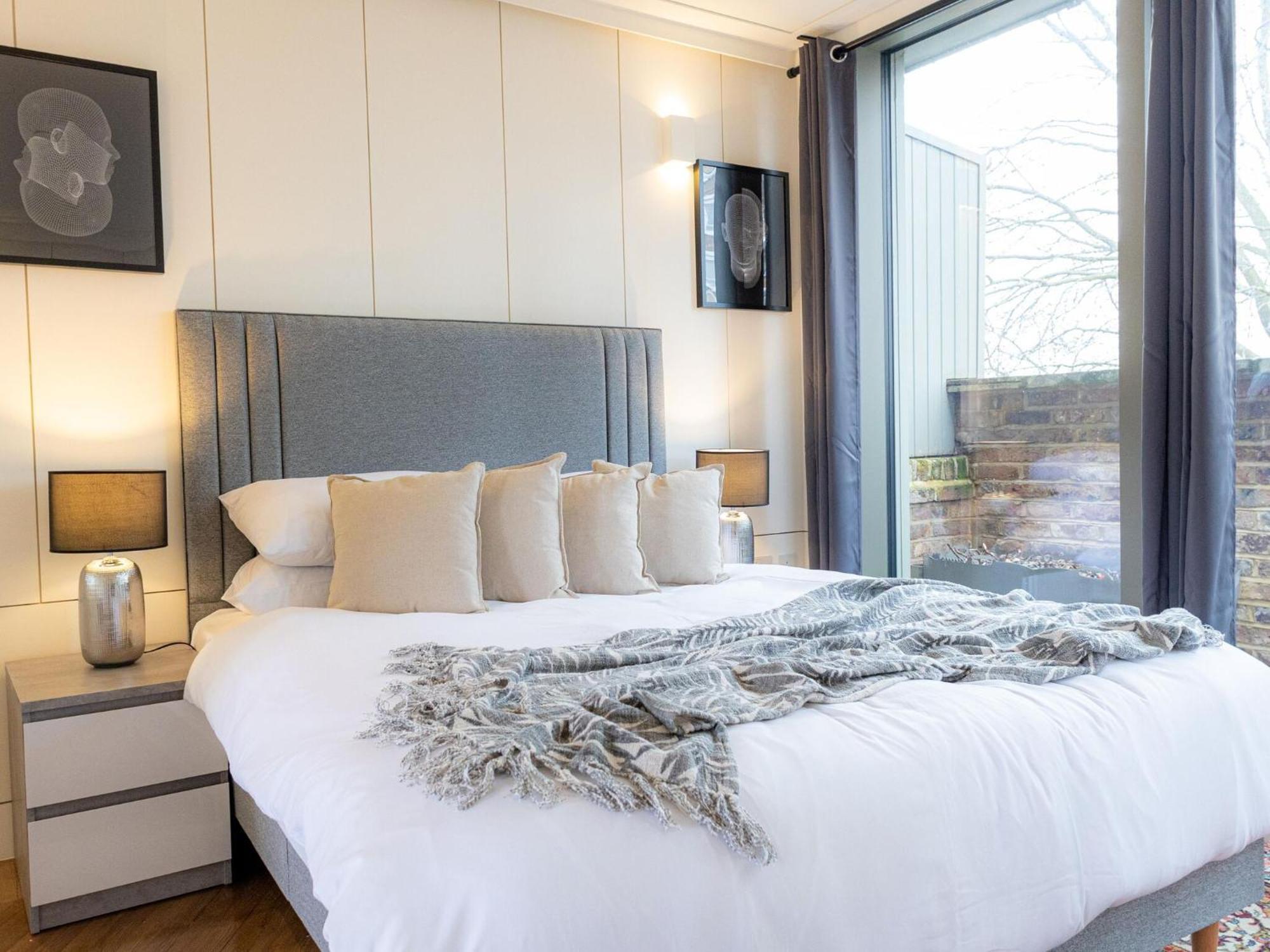 Modern Deluxe Five Bedroom House Near Chalk Farm Station By Belvilla London Kültér fotó