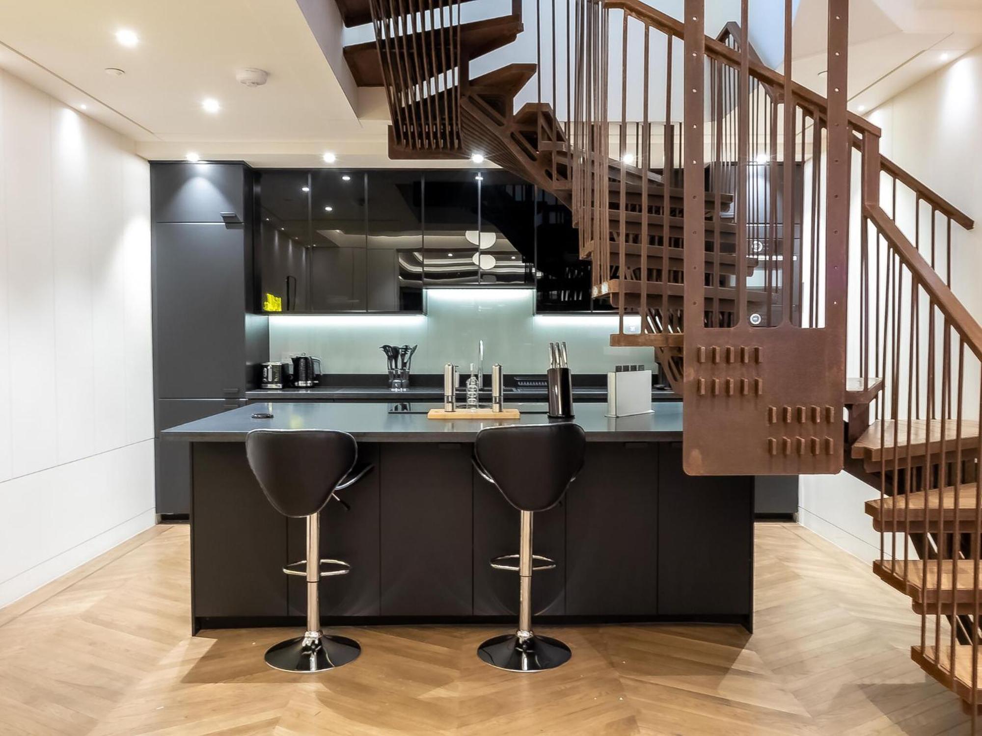 Modern Deluxe Five Bedroom House Near Chalk Farm Station By Belvilla London Kültér fotó
